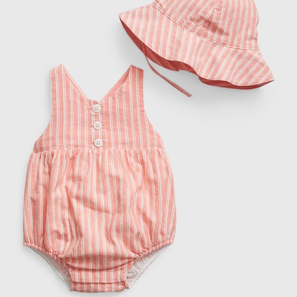 Gap baby girl linen blend bubble and hat set